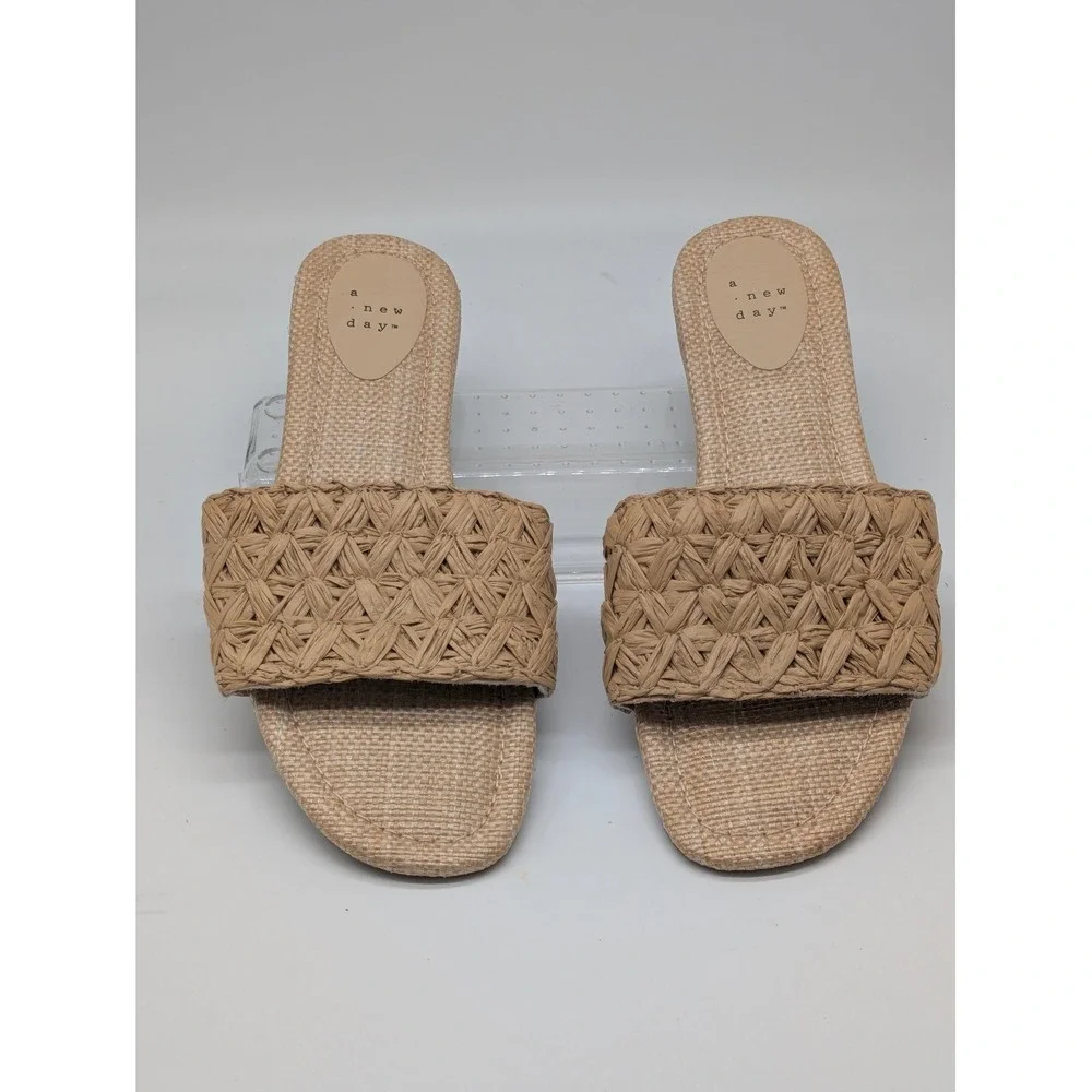 A New Day Ariella Slide Sandals Tan Woven Raffia Women's 10 NWT Memory Foam